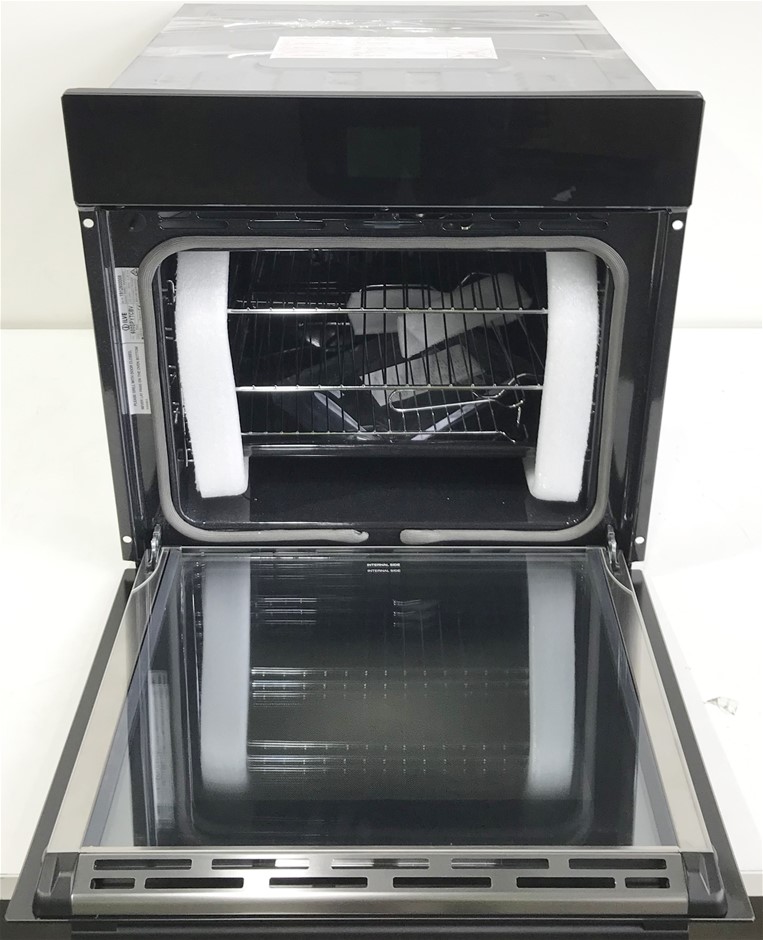 REID Sport X Light Weight Bike Helmet. Ideal for Road and Mountain Bike Rid