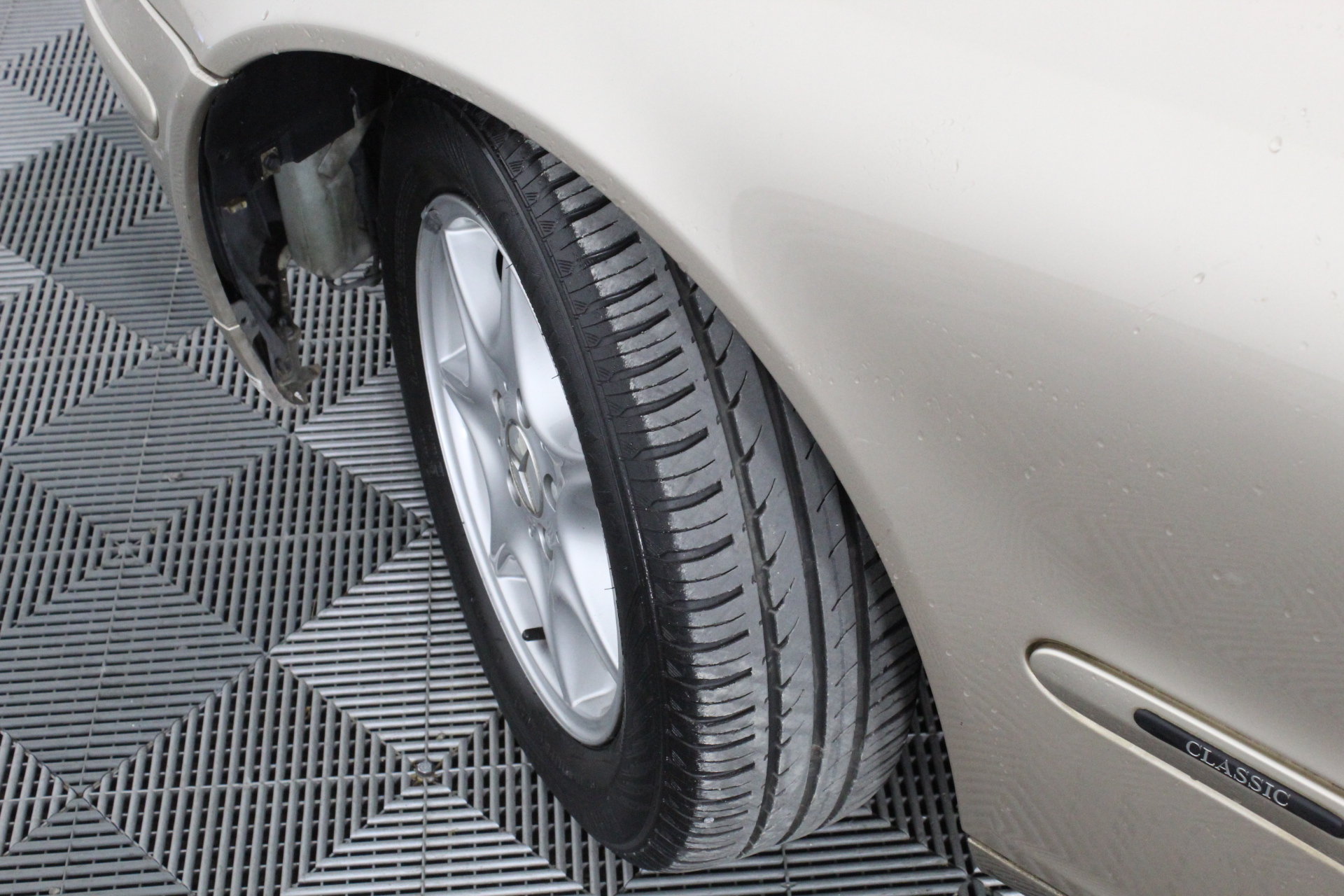 Milwaukee IPWE 400 RQ Impact Wrench + PFH 25 QE Rotary Hammer Drill