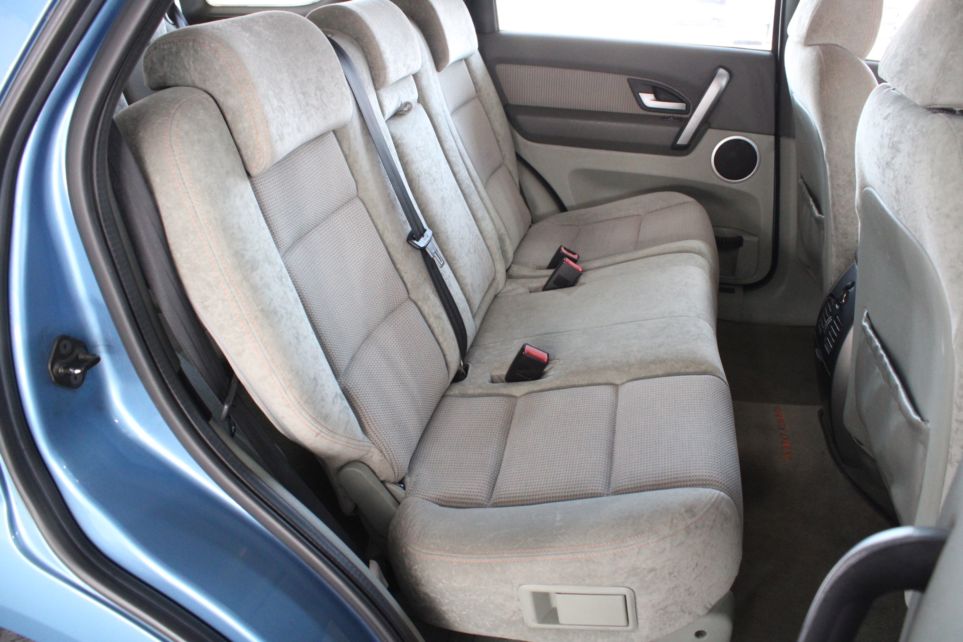 2005 Toyota Hilux SR5 (4x4) KUN26R Turbo Diesel Manual Dual Cab