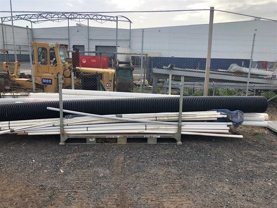 1966 Australia First & Last Queen Elizabeth Silver Round Fifty Cents