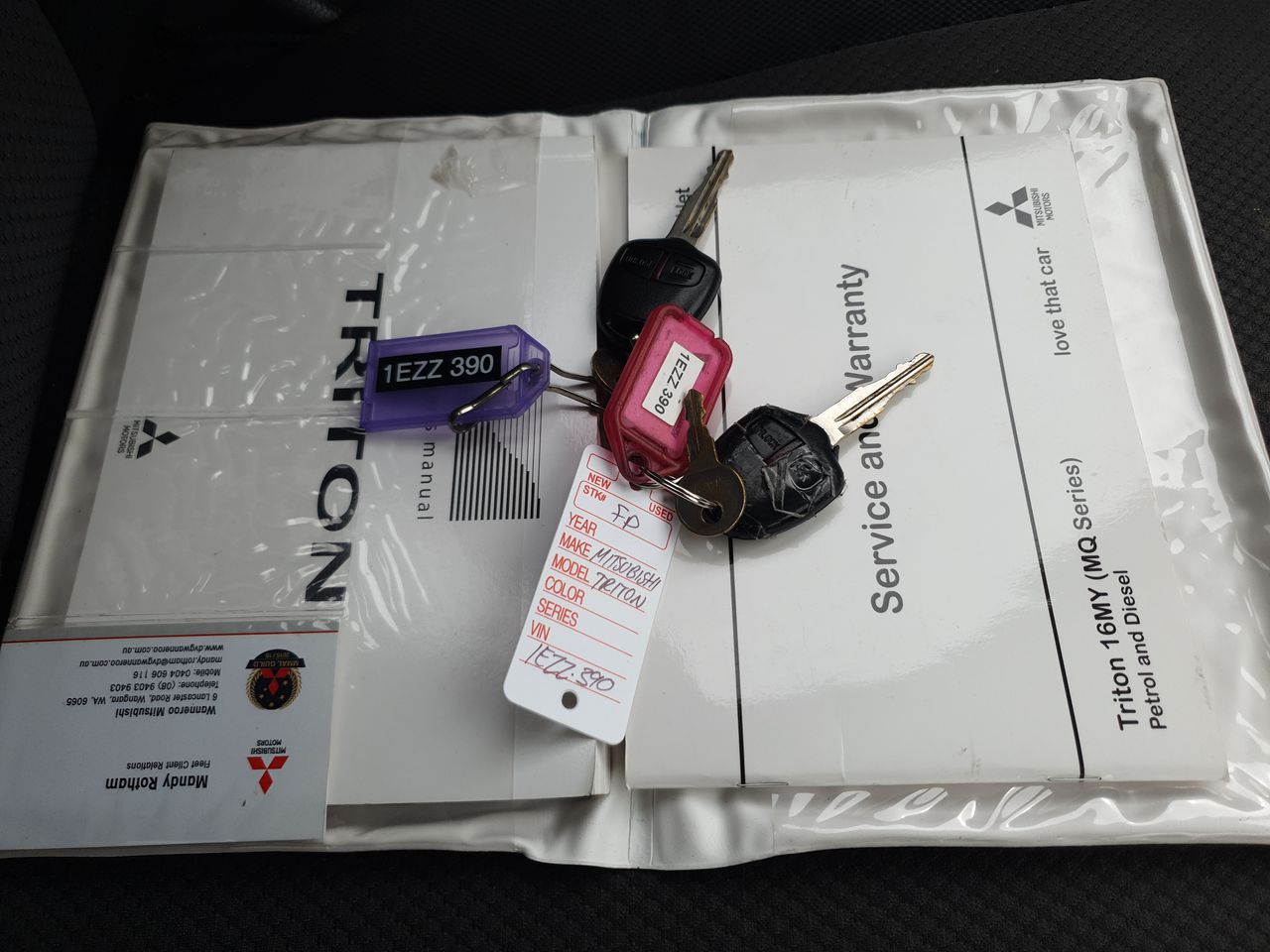 REOLINK Lumus Outdoor Security Camera with Spotlight, 2K 4MP, 2.4 / 5GHz Du