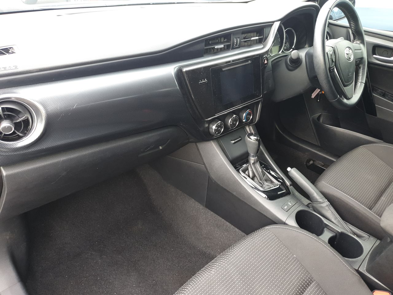 Byrne Estate Gown Shiraz Cabernet 2021 (12x 750mL) SA