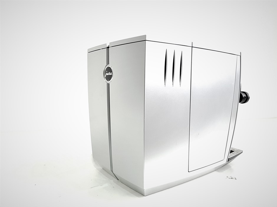 Quantity of 2 23.5-25 Earthmoving Tyres(Unused)