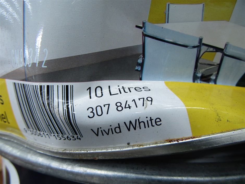 Quantity of 100 1650mm Star Pickets(Unused)