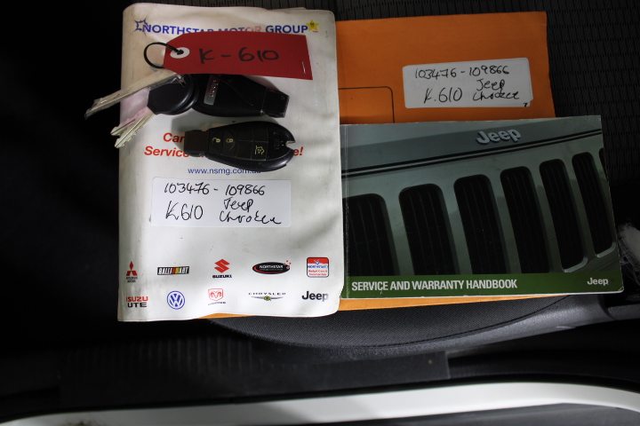 BREVILLE the Bakery Chef Hub Mixer (Black Truffle), LEM750BTR2JAN1.