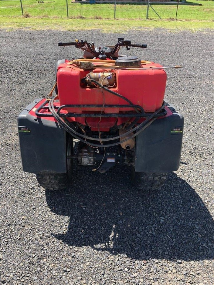 REVLON One-Step Volumiser Plus 2.0 Blowout Brush, Black.