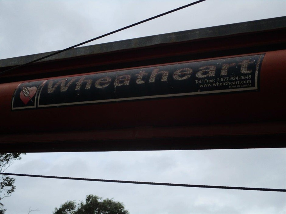 DELONGHI Pinguino Air-To-Air Portable Air Conditioner. 