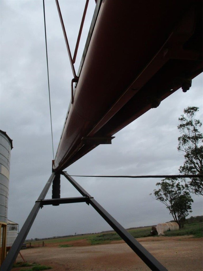 SAMSUNG 55-Inch 4K HDR UHD Smart TV, Model UA55TU8000W. 