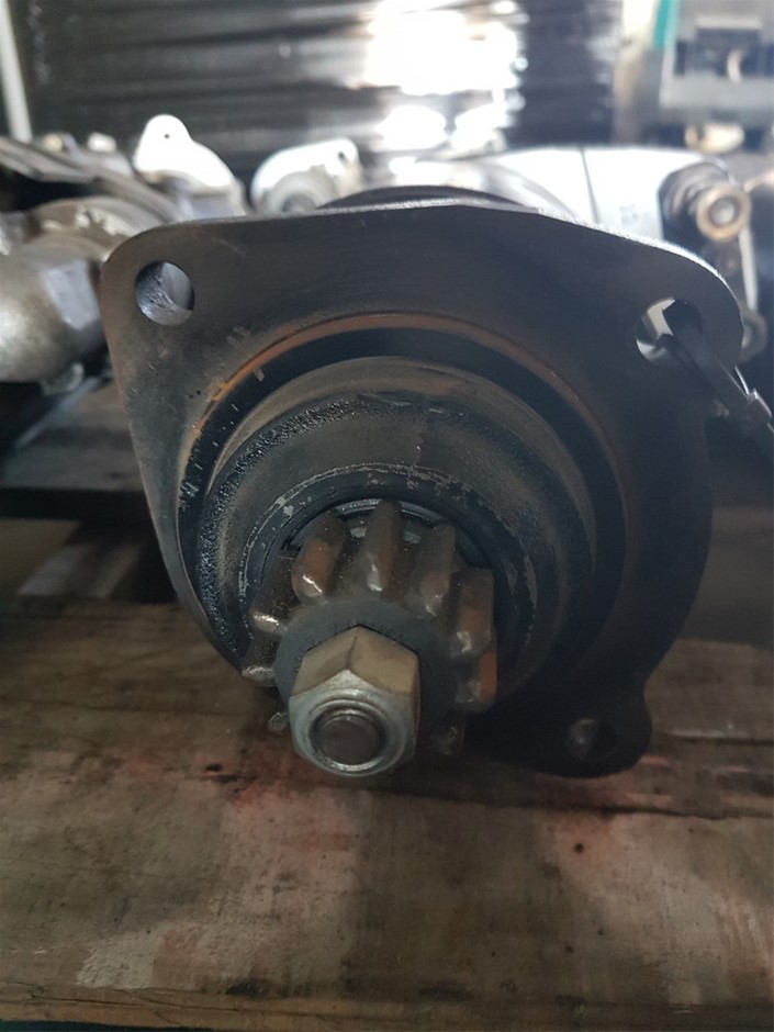 Real Gold Vermeil-GRA-certified 1.00-Carat VVS1 Yellow Moissanite Ring