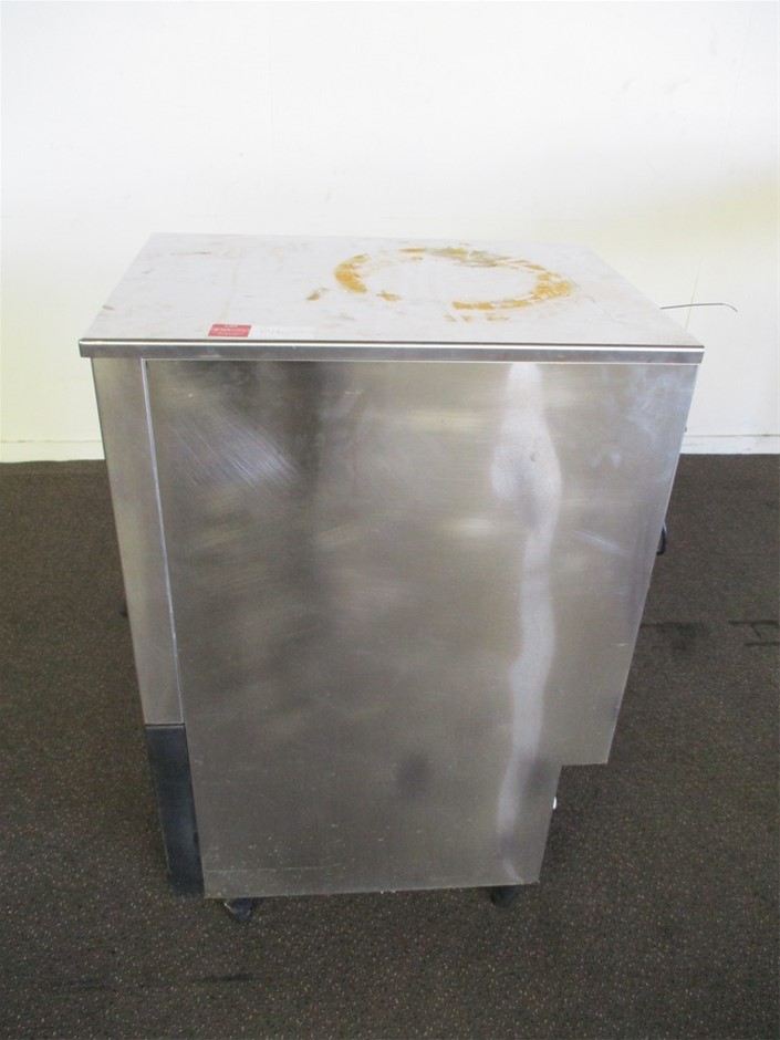 2023 $2 Matilda Light Green Coloured two dollar FIFA Soccer Coin Queen New