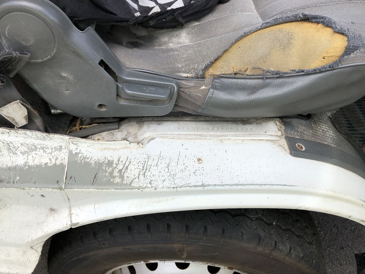 Elephant in the Room Buttery Chardonnay (6x 750mL).