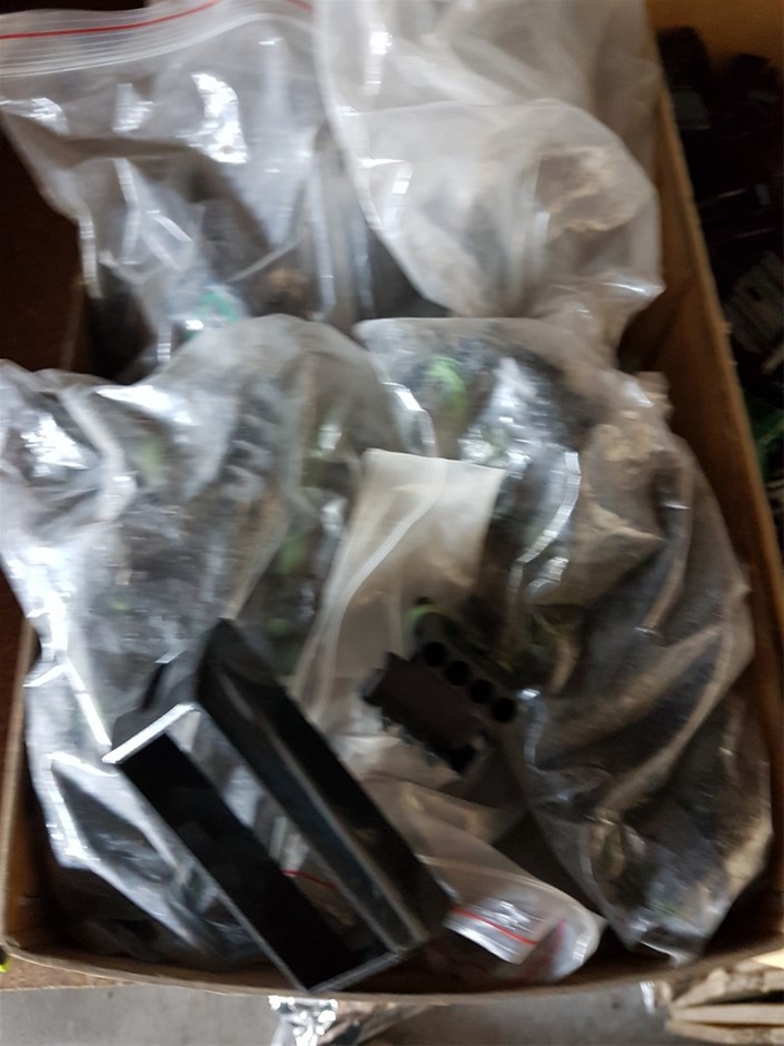 Fishbone Blue Chardonnay 2023 (6x 750mL) Geographe