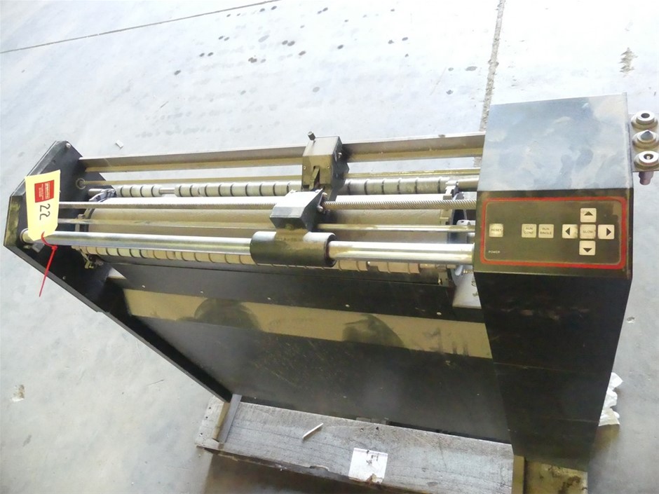 Large Oval 925 Sterling Silver Simulated Diamonds Ring - Size 9