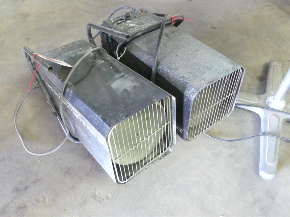 Assorted 4L Tins of Paint