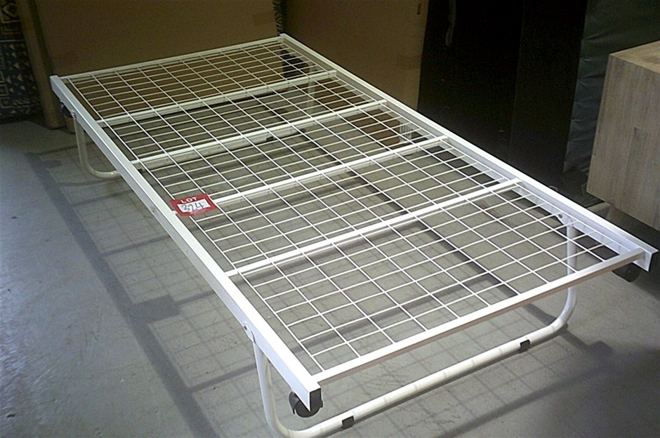 SWAROVSKI Annual Edition Crystal Ornament 2025, 7.7x1.3x7.2cm, White.