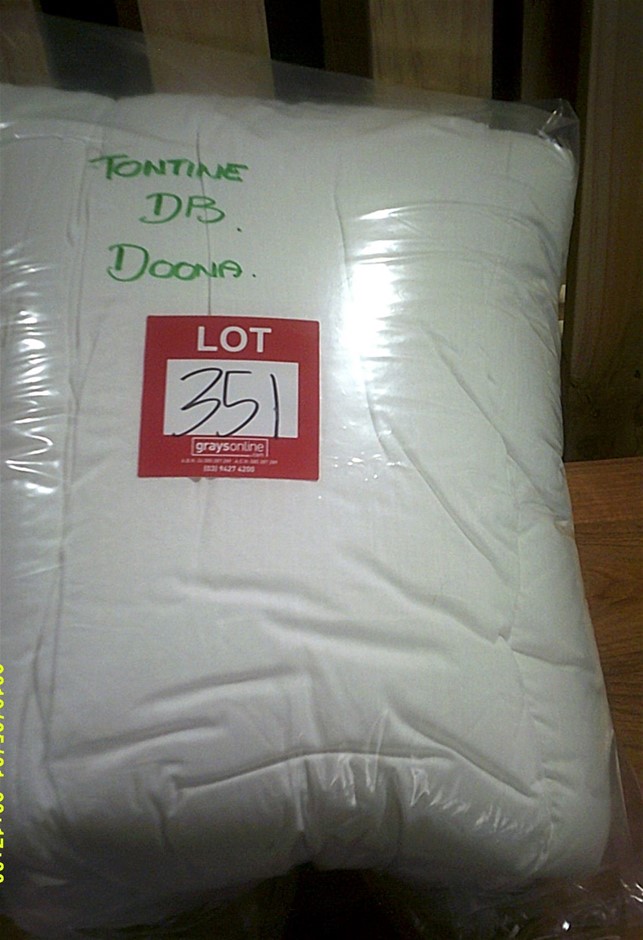 Majestic Men's Gemstone Black Stone & Rhinestone Beaded Bracelet