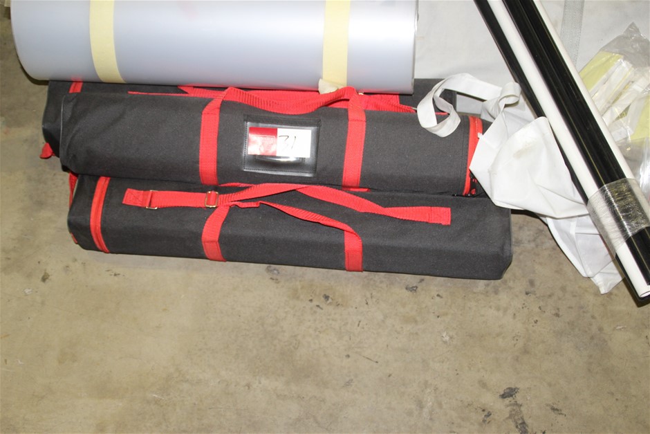 2XU Youth Girls High Performance Power Short, Size L, Black/Green.  Buyers