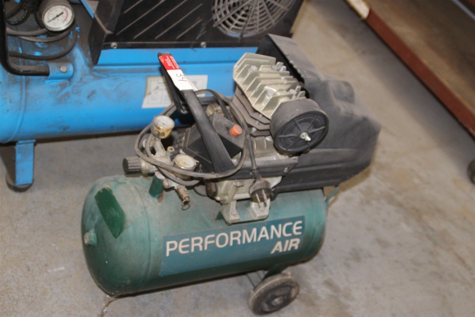 2023 $2 Matilda Light Green Coloured two dollar FIFA Soccer Coin Queen New