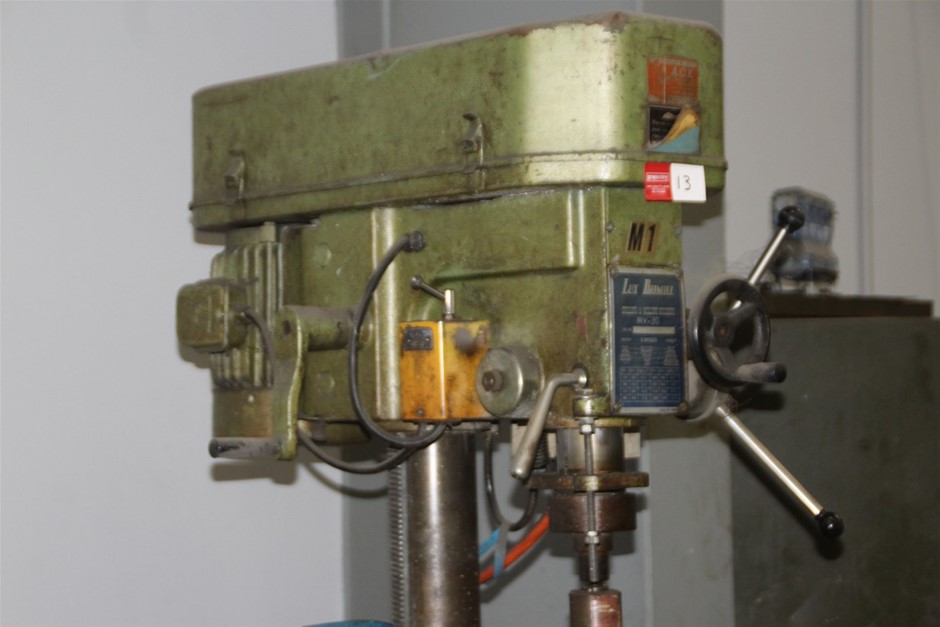 2022 Queen Elizabeth Platinum Jubilee Gold plated Medallion