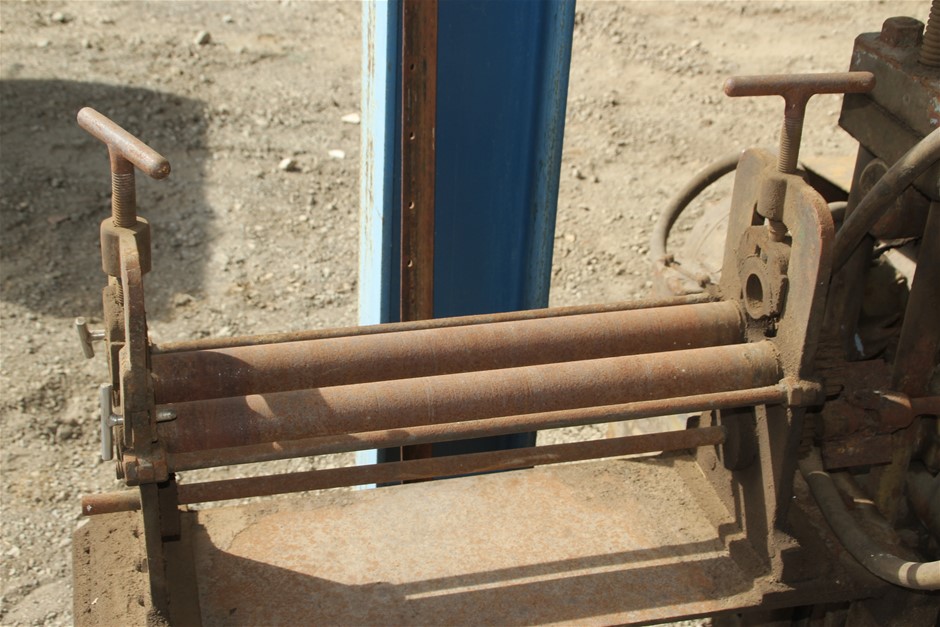 Johnnie Walker Black Label (2x 700mL), Scotland.