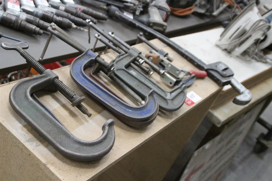 Wolf Blass Gold Label Cabernet Sauvignon 2013 (1x 1.5L), Barossa