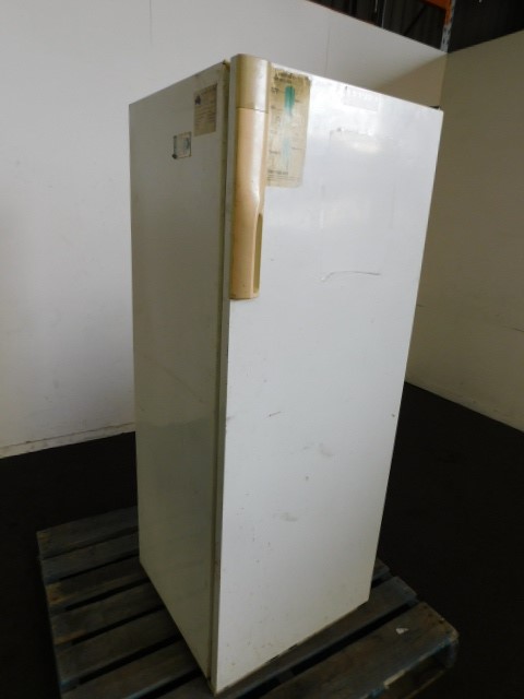 BREVILLE  the Barista Express Impress Sea Salt, Moedl: BES876SST4IAN1. NB: