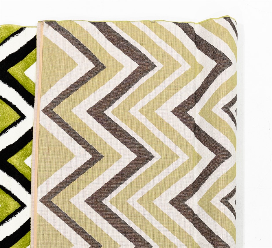 9K Yellow Gold MINI INITIAL 'W' STUD EARRINGS