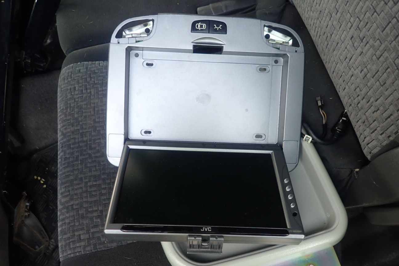 9K Yellow Gold LOCK RING