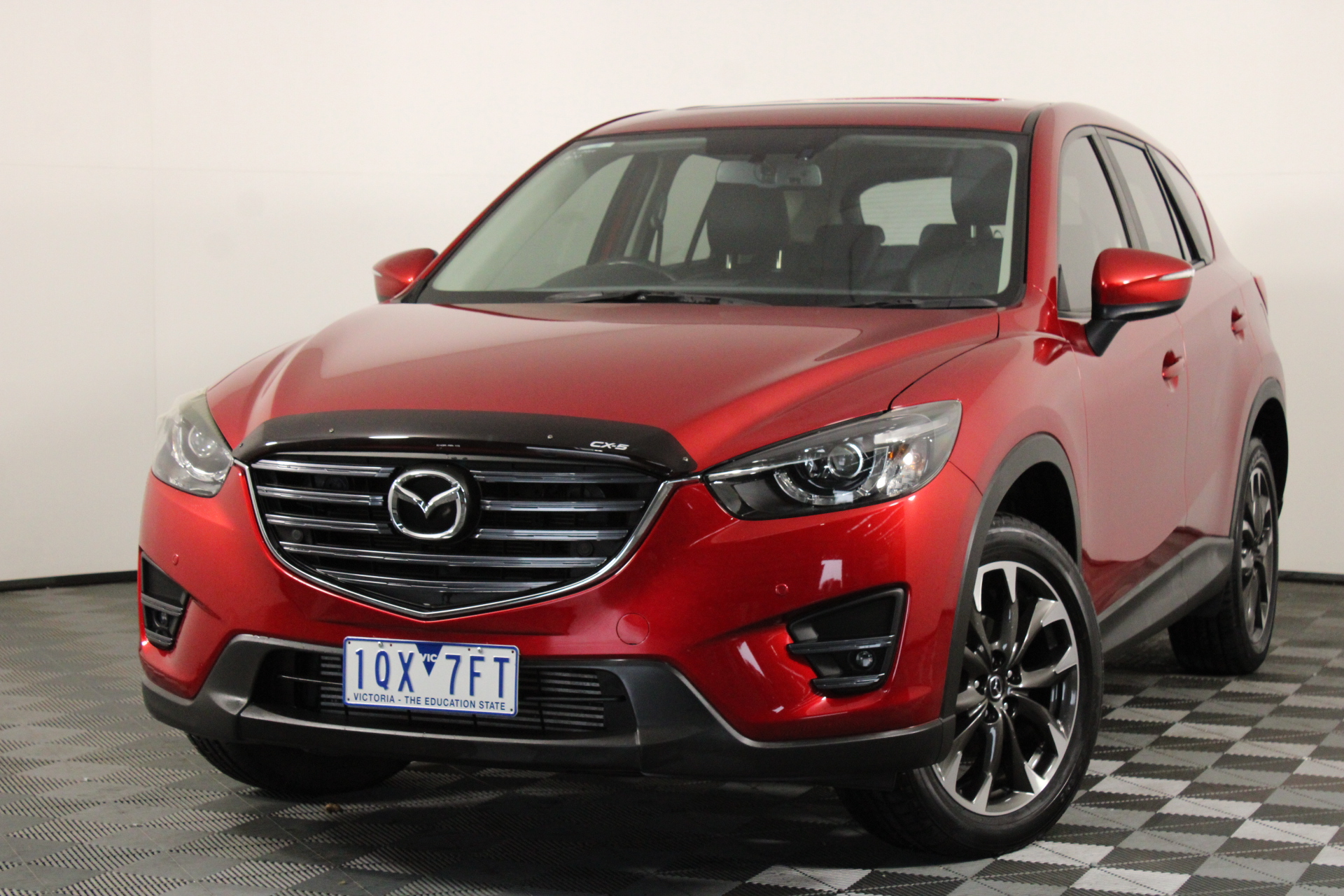 9K WHITE GOLD 0.15ct HI I1 DIAMOND CLAW PENDANT