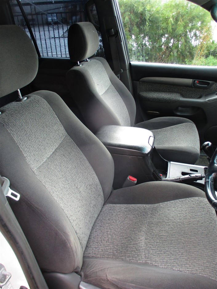 9K WHITE GOLD 0.10ct HI I1 DIAMOND NECKLACE 40+5cm