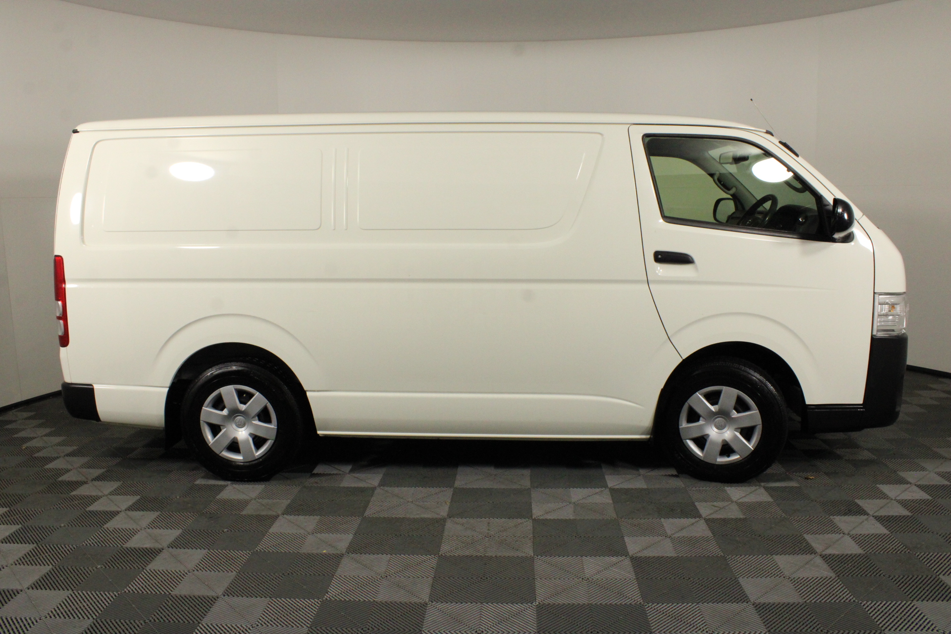 9K WHITE GOLD 0.05CT HI I1 DIAMOND RING