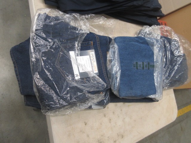 4 x Bow Shackles, WLL 4.7T, Screw Pin Type, Grade S. Yellow Pin.