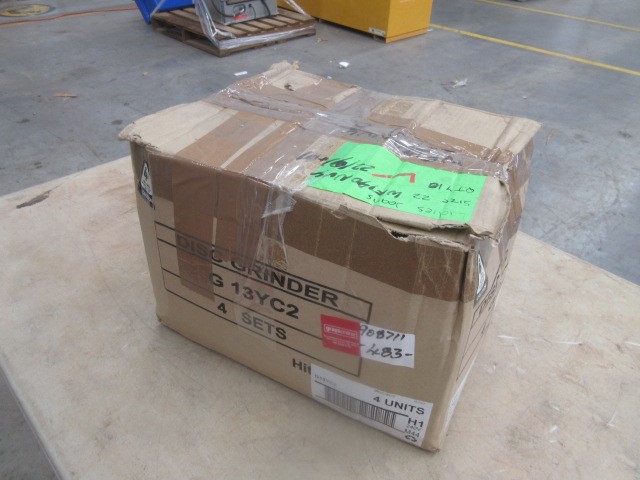 44 x SNICKERS Chocolate Bar Peanuts Caramel Nougat, 44g. Best Before: 08/20