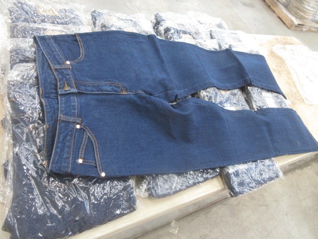 Aboriginal Flag 1/10th Oz (ApproX) 999 Pure Solid Silver Bullion Coin C.O.A