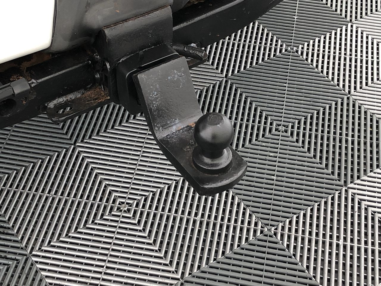 Sacred Hill Shiraz Cabernet (12x 750mL). NSW.