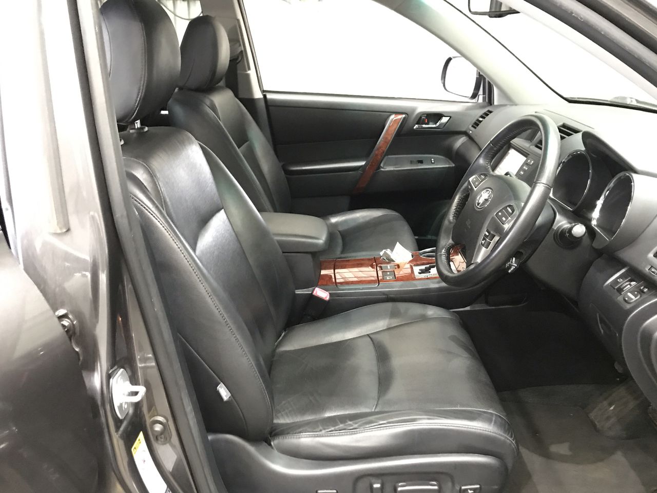 20 x Assorted Electronics and Accessories, INCL: SENNHEISER, LOGITECH, APPL