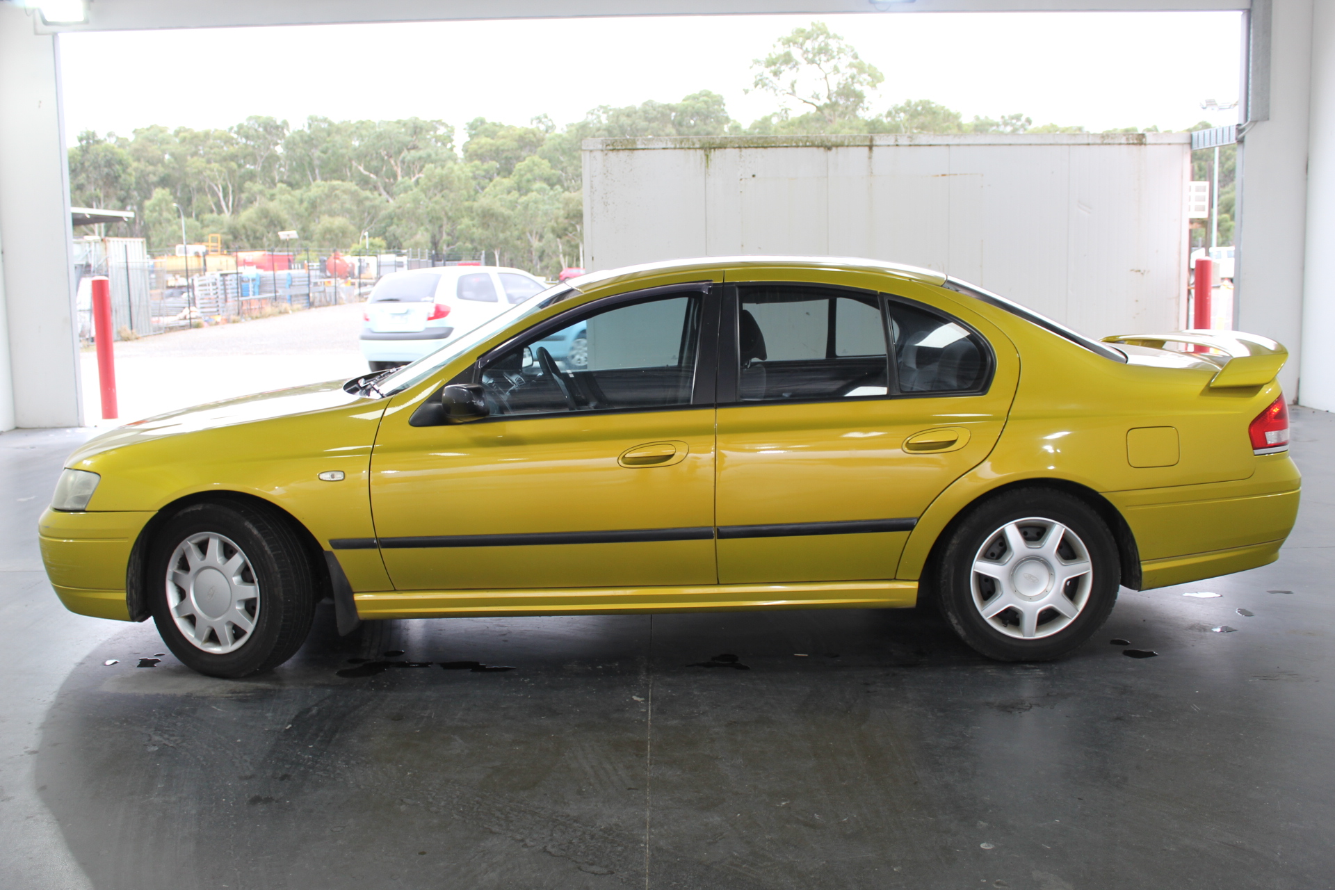 Handbag , Wallet , Fragrance Mist ( V. Secret ) Redefine Jawline Acc. Other