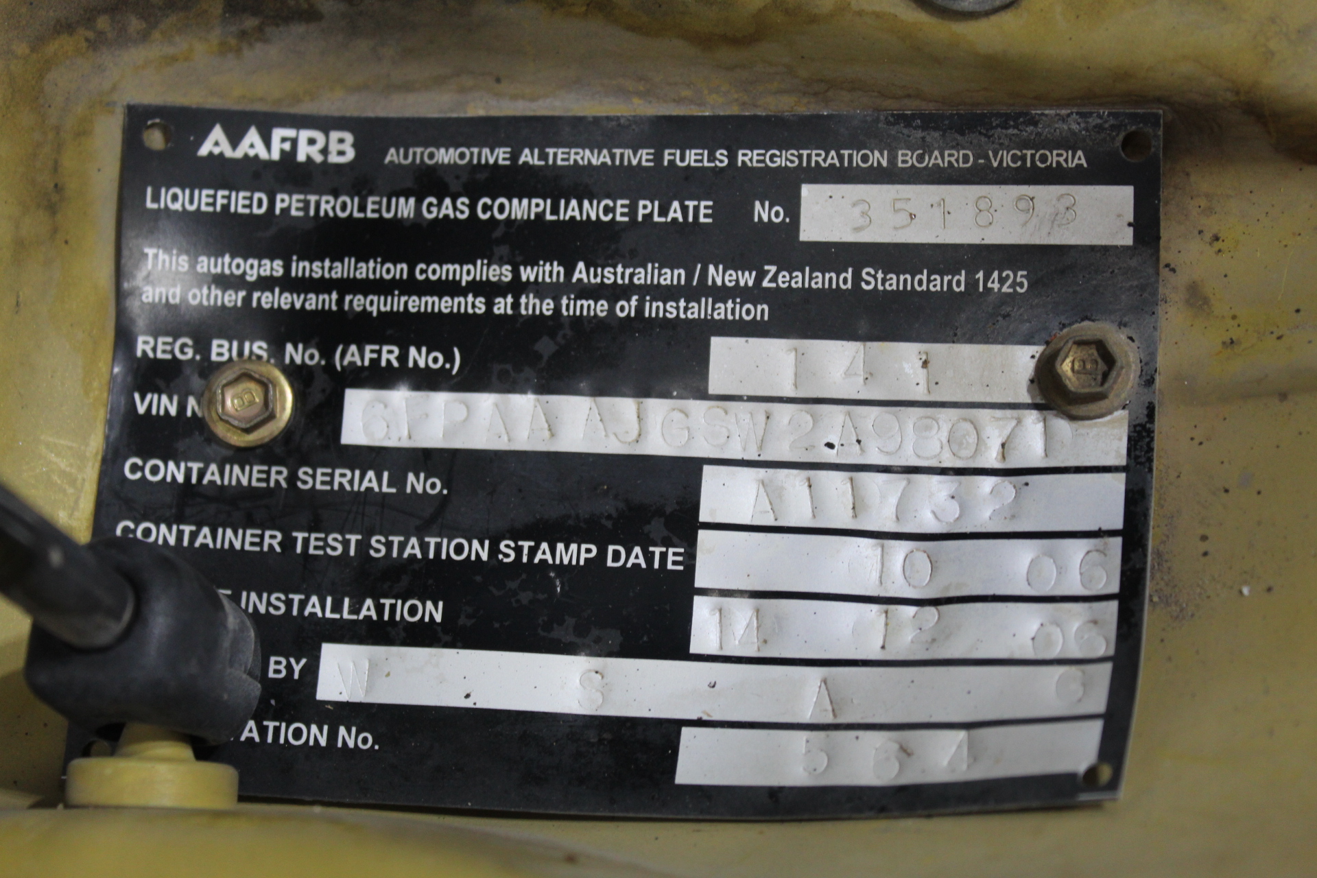 Mens Clothing Jeans 34-36 , Polos XXL . Used