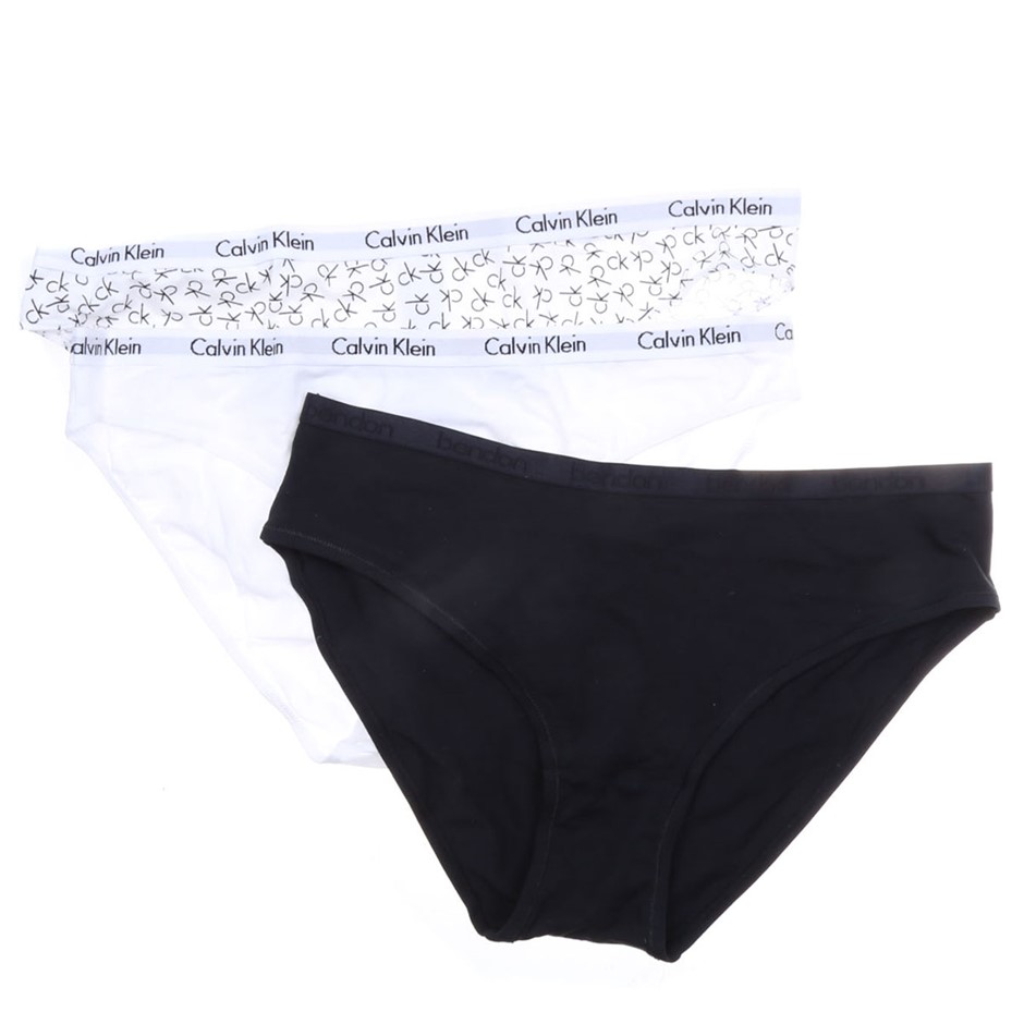 Simulated Diamond Zodiac Necklace - LIBRA (Yellow)