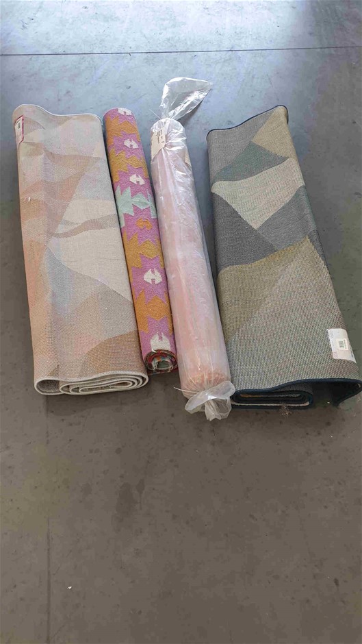 Stunning Rhodium Plated Simulated Diamond Ring - US Size 7