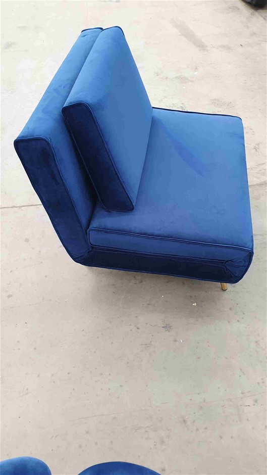 ECOVACS Deebot T8 AIVI Robot Vacuum Cleaner for Floors,Carpet, Vacumming an