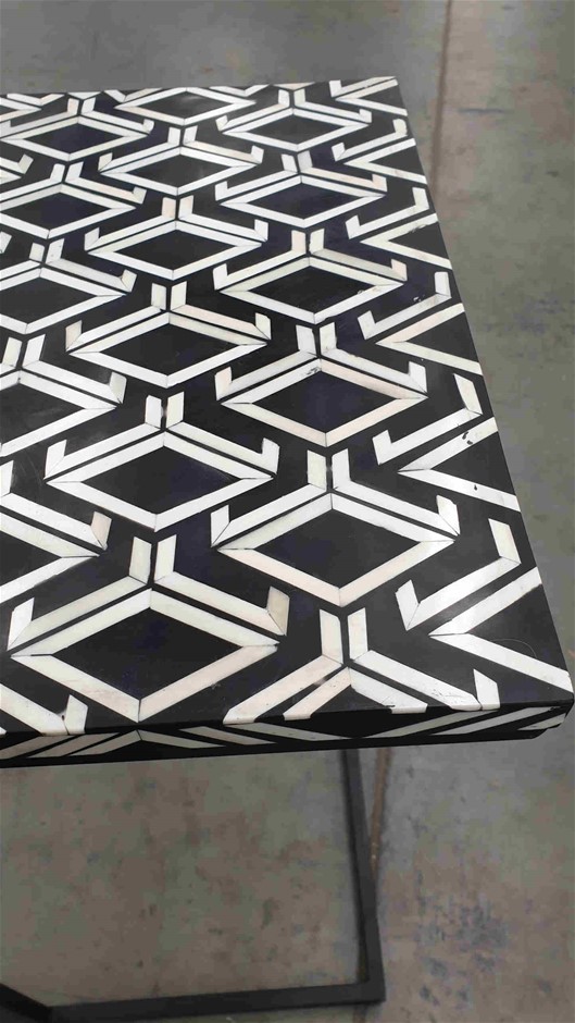 Signature Bowls With Spoon 8 Piece Set.