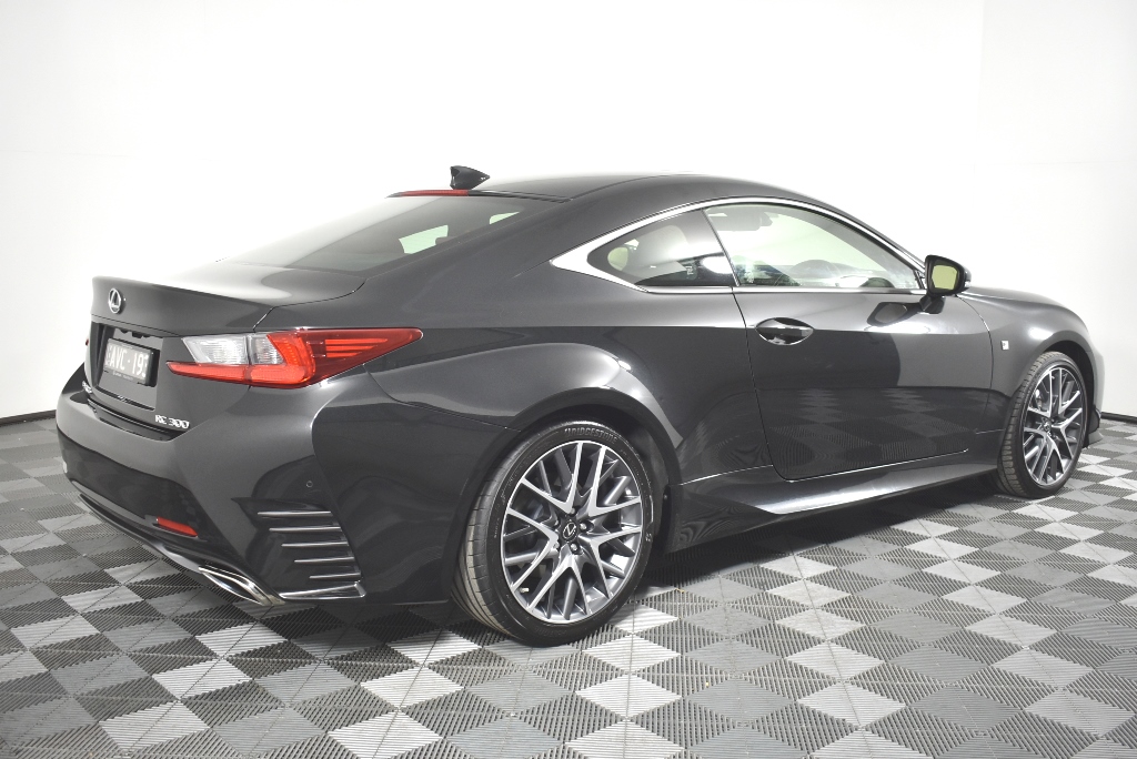 BRITA Water Filter Tank, Flow XXL Capacity w/ Dispensing Tap, 8.2L.