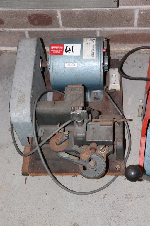 2 x SENSH 42mm PVC Pipe Cutters.