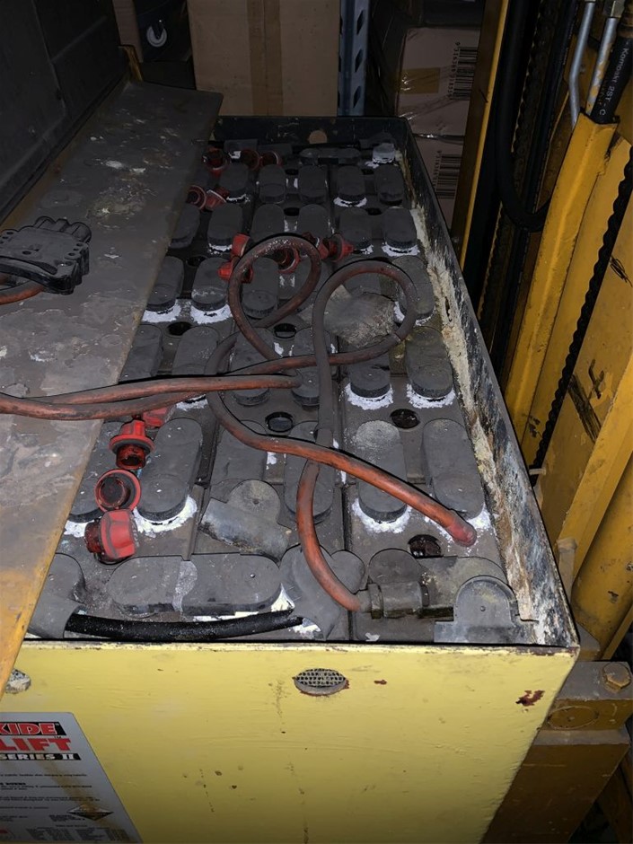 60 Pairs x FEATHER TOUCH Silver Lined Latex Gloves, Size 7-7.5 / M, Colour: