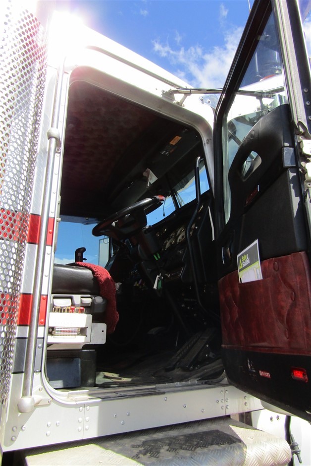 Little Giant Buttery Chardonnay (6x 750mL), Adelaide Hills.