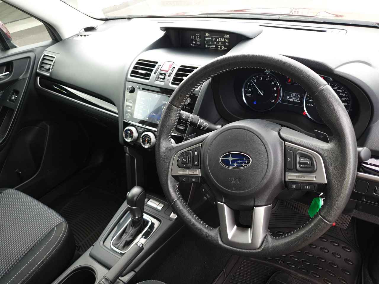 Roberts Estate Chardonnay 2024 (12x 750mL) SEA