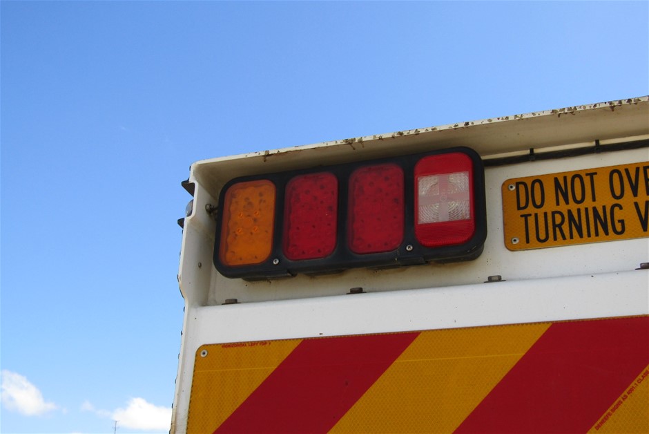 Magic Box Shiraz 2019 (6x 750mL) SEA