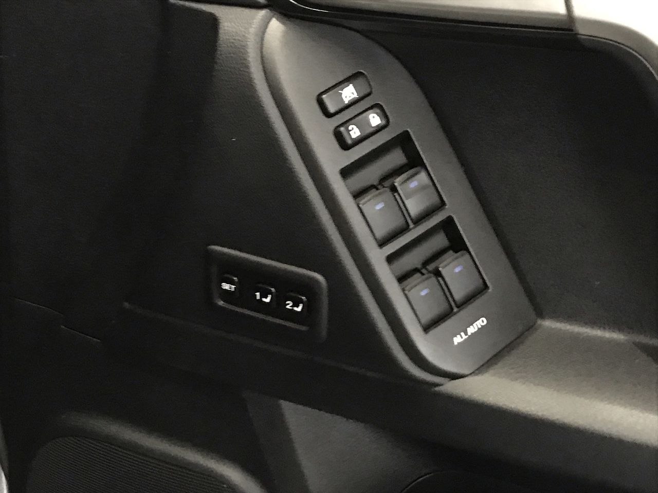 Elephant in the Room Pinot Gris 2025 (6x 750mL).