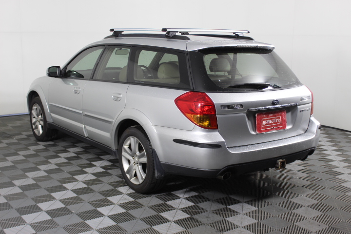 Brokenwood Cricket Pitch Red Cab Blend (6x 750mL).